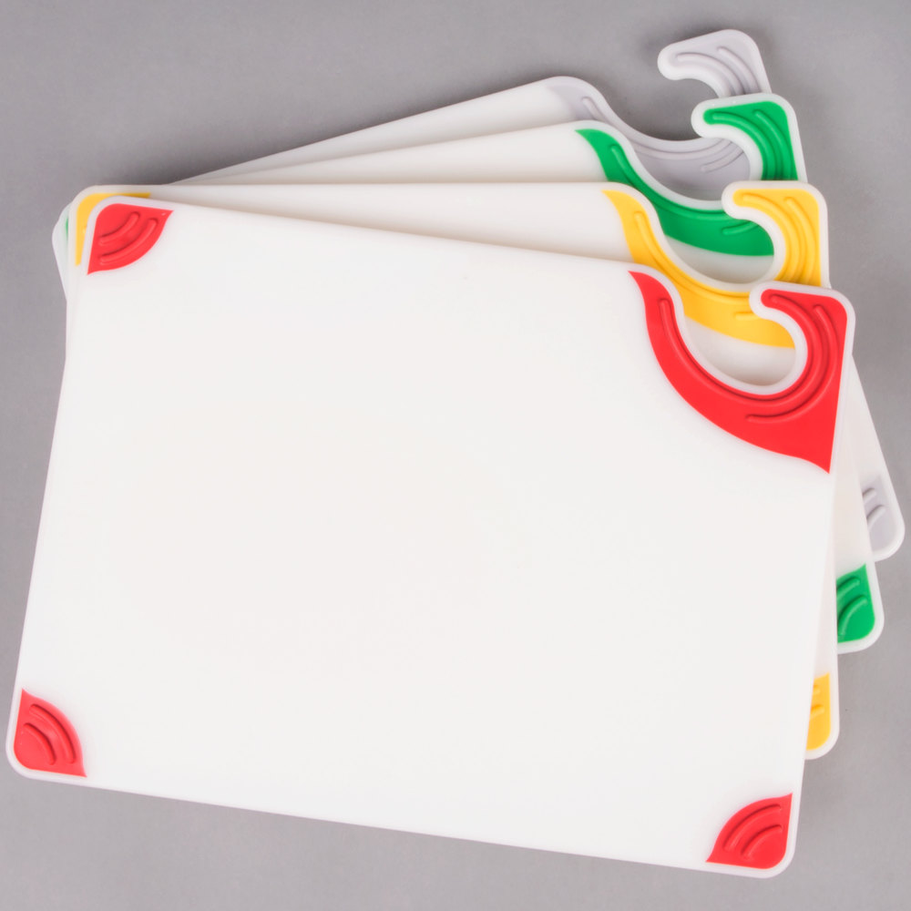 Tabla de corte de 9" x 12" blanca Saf-T-Grip con esquinas de color verde - San Jamar